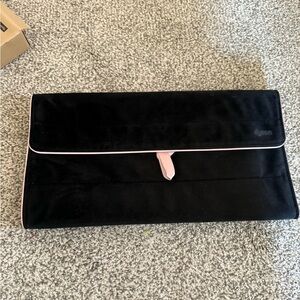 Dyson-designed Travel pouch (Black/ pink) 
New in box